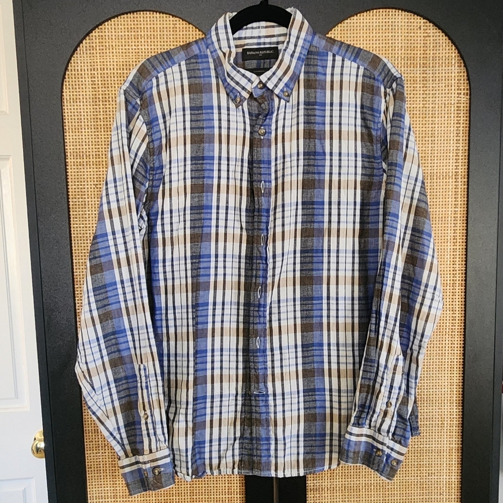 Banana Republic Men's Blue and Brown Plaid Shirt M